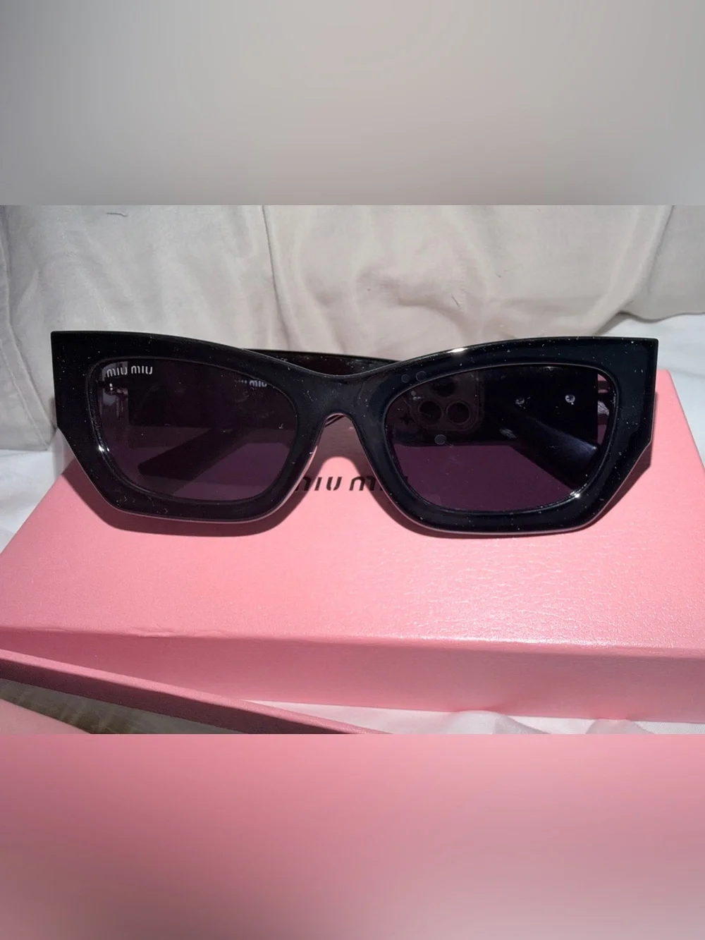 Fashion Black Cat-Eye Women's Sunglasses - Picture 2 of 4